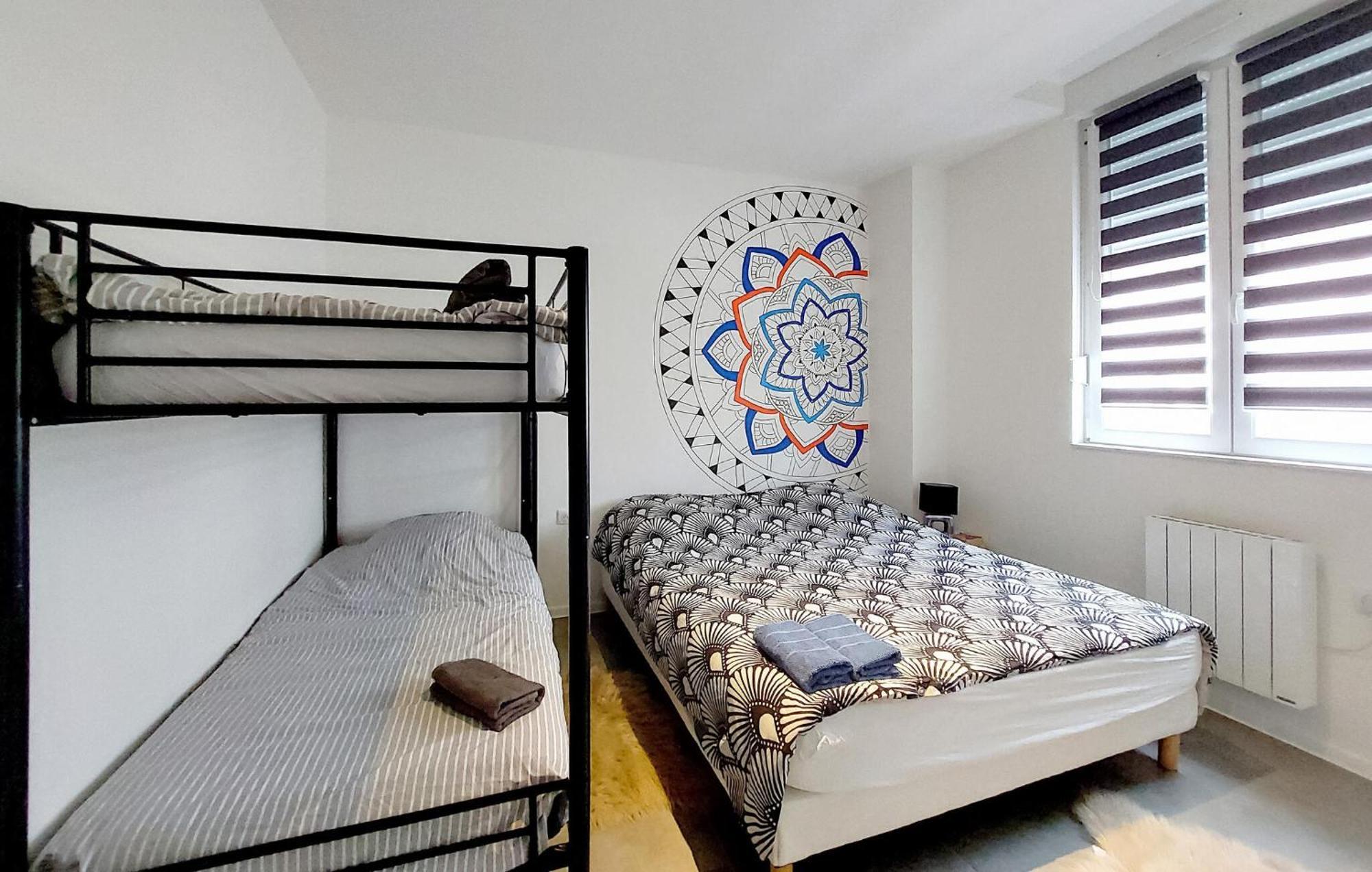 2 Bedroom Beautiful Apartment In לה טיו מראה חיצוני תמונה
