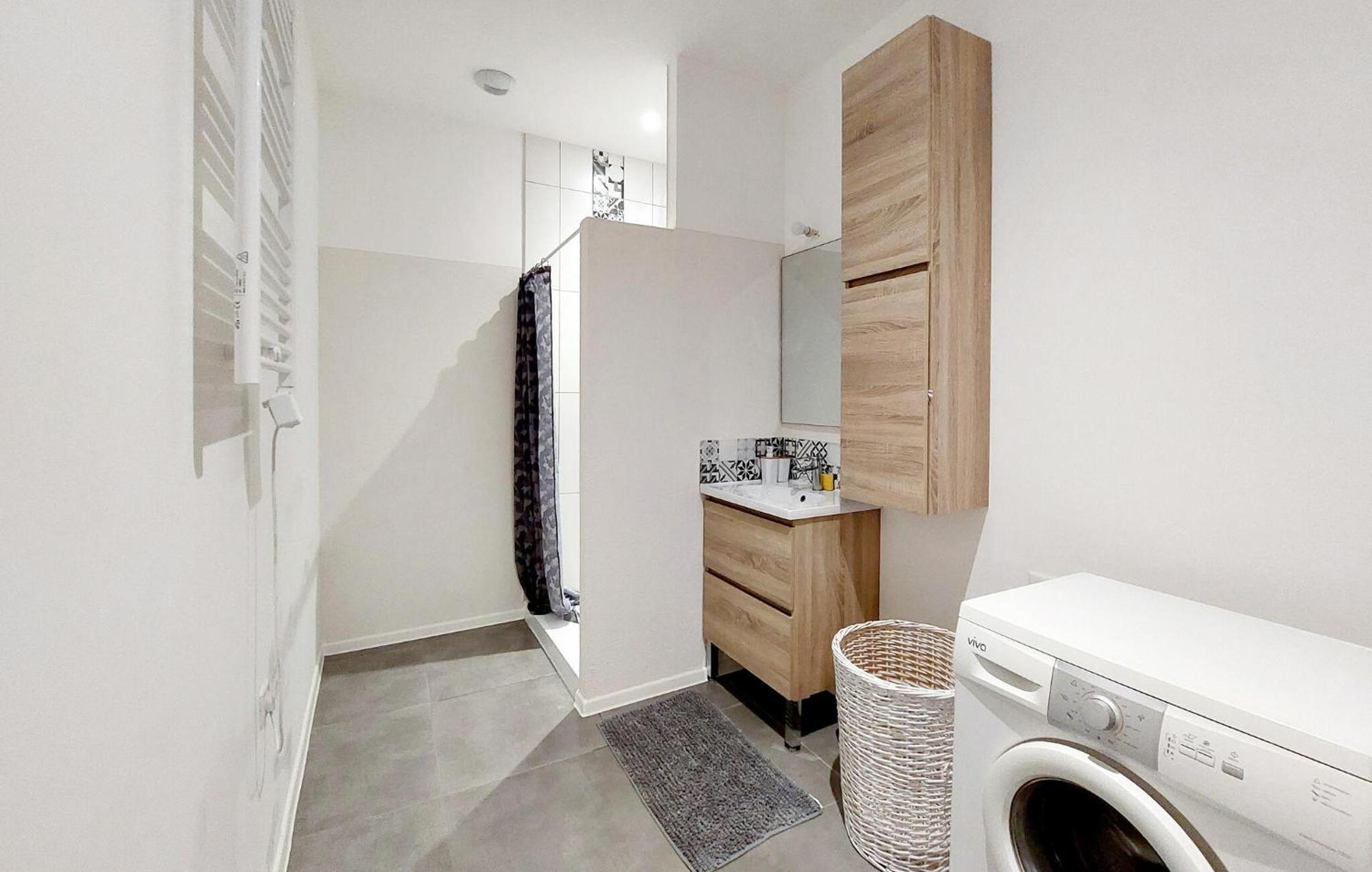 2 Bedroom Beautiful Apartment In לה טיו מראה חיצוני תמונה